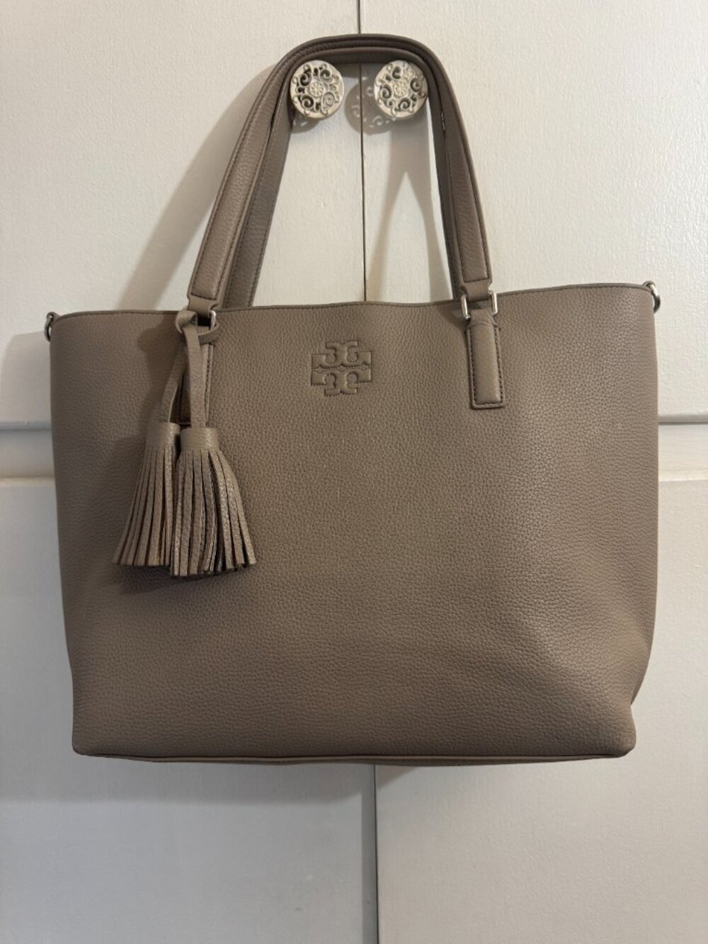 Tory Burch Thea Zip Top Pebble French Grey Leather Tote Shoulder Handle Bag